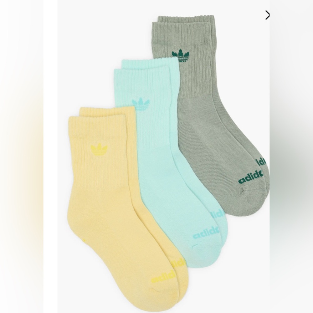 Adidas Assorted 3-Pair high quarter relaxed fit moisture wicking socks size L